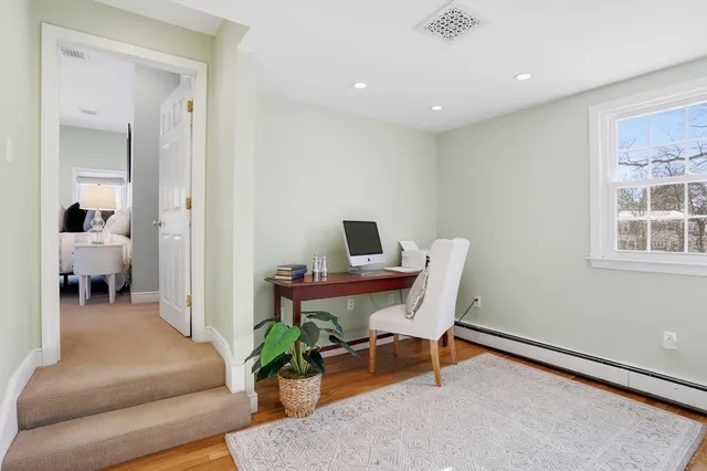 $1,300,000 | 245 Oak Hill Circle, Concord, MA 01742