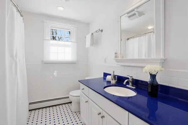 $1,300,000 | 245 Oak Hill Circle, Concord, MA 01742