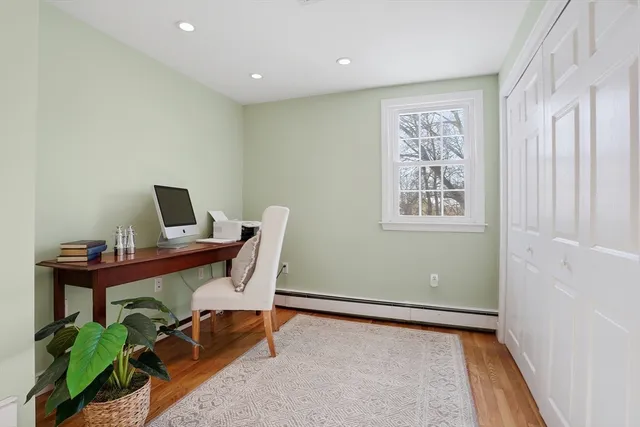 $1,300,000 | 245 Oak Hill Circle, Concord, MA 01742