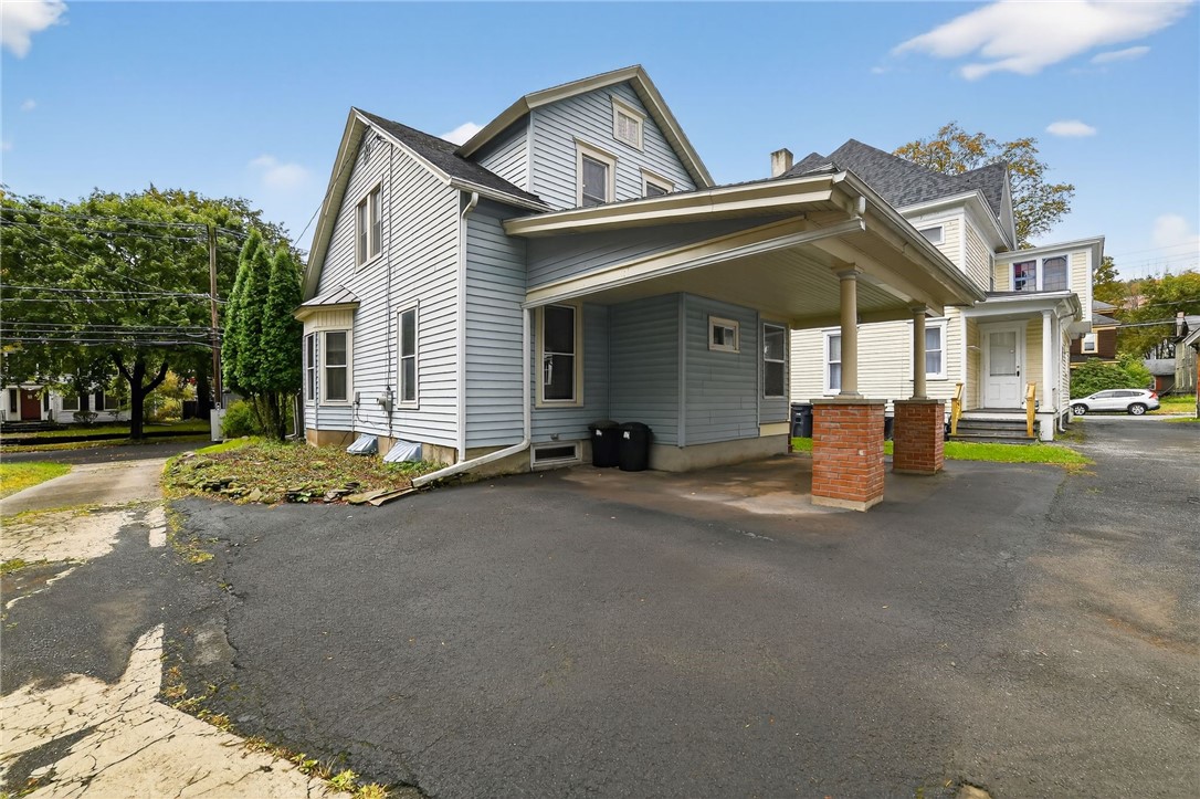 5 Walnut Street Oneonta, NY 13820 - Photo 4 of 31