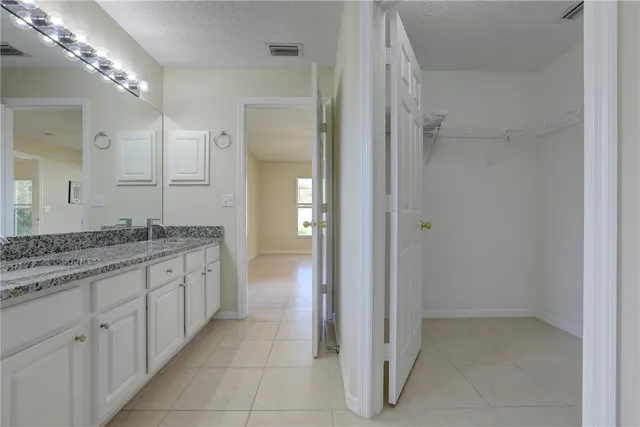 $2,200 | 573 Belfast Terrace, Sebastian, FL 32958