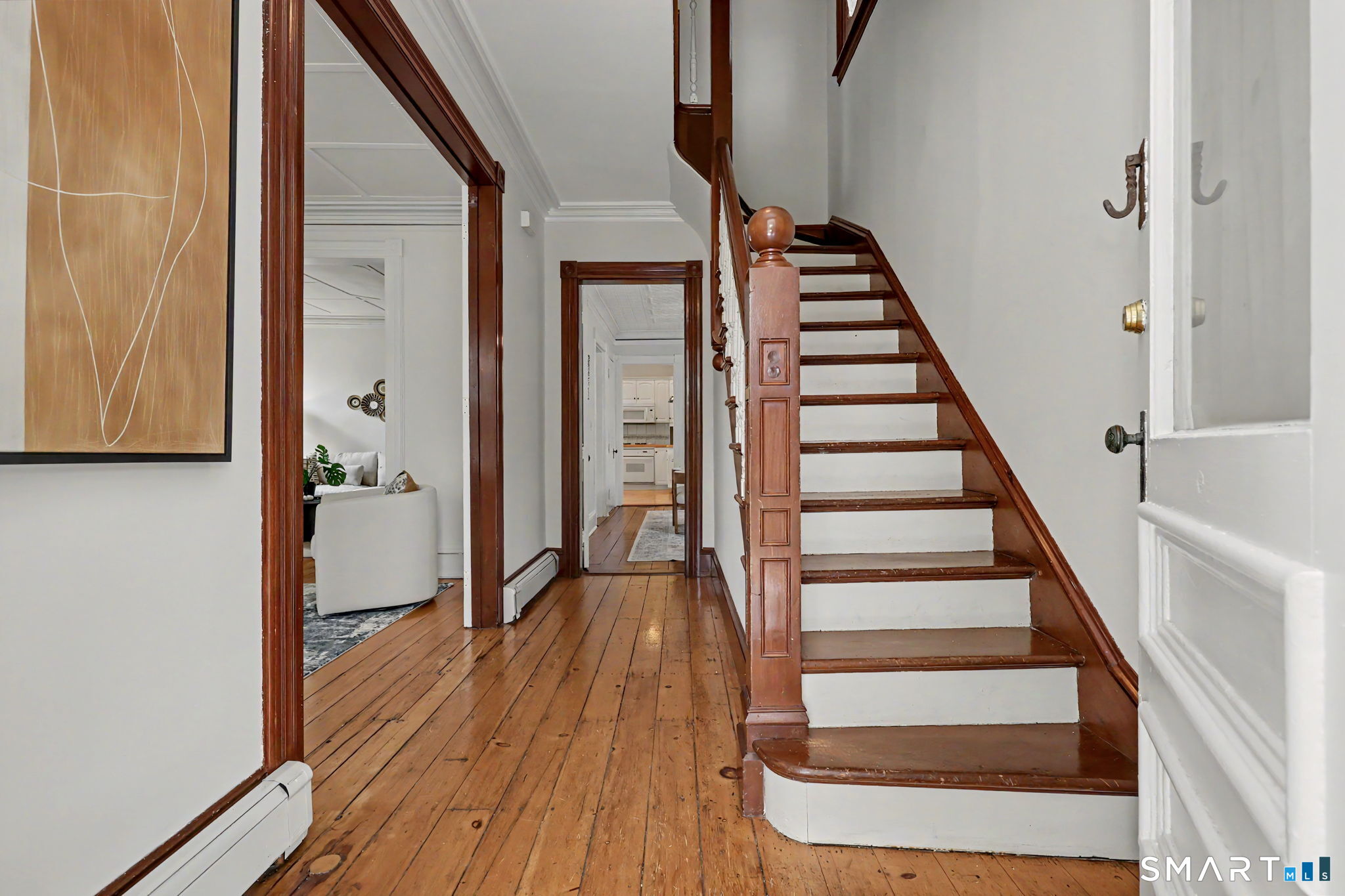 244 Stratfield Road Fairfield, CT 06825 - Photo 6 of 37