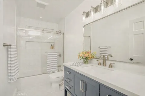 $3,650,000 | 521 13th Street, Manhattan Beach, CA 90266