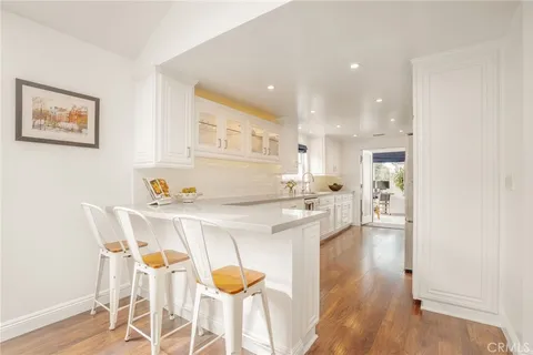 $3,650,000 | 521 13th Street, Manhattan Beach, CA 90266