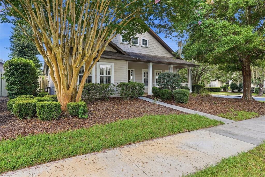 8693 Southwest 76th Place Gainesville, FL 32608 - Photo 3 of 36