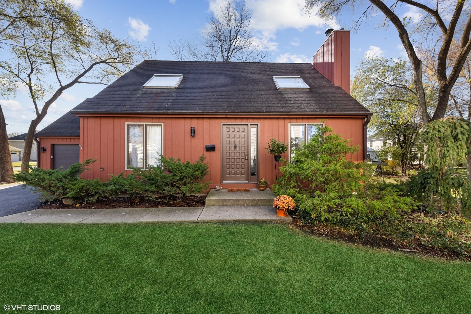 1908 Cherry Street Wheaton, IL 60187 - Photo 33 of 36 a view of outdoor space yard and deck