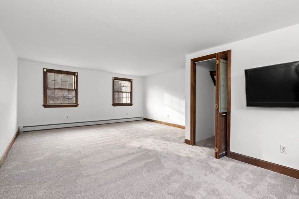 22 Surrey Road Salem, MA 01970 - Photo 21 of 38