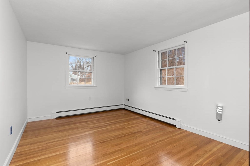 22 Surrey Road Salem, MA 01970 - Photo 24 of 38
