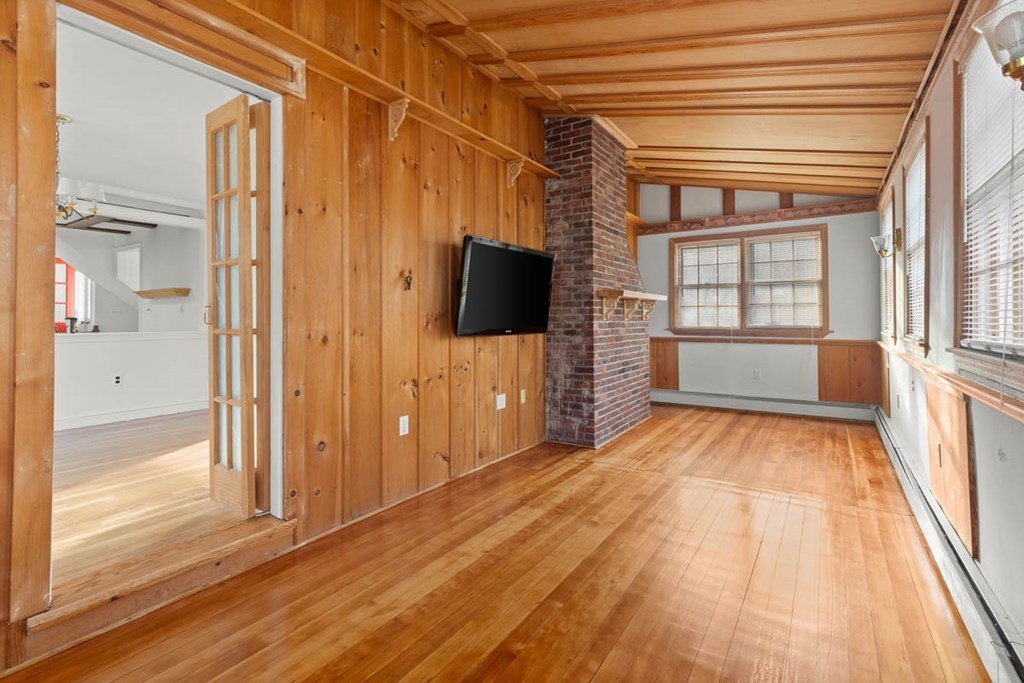22 Surrey Road Salem, MA 01970 - Photo 9 of 38