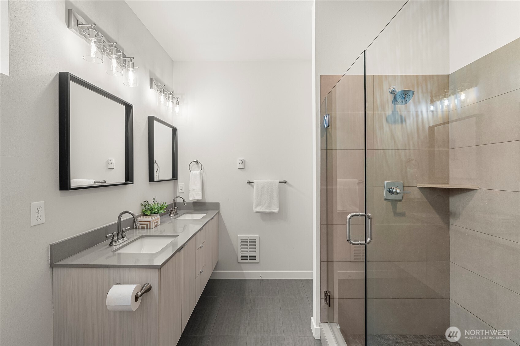 4140 Delridge Way Southwest Seattle, WA 98106 - Photo 13 of 38