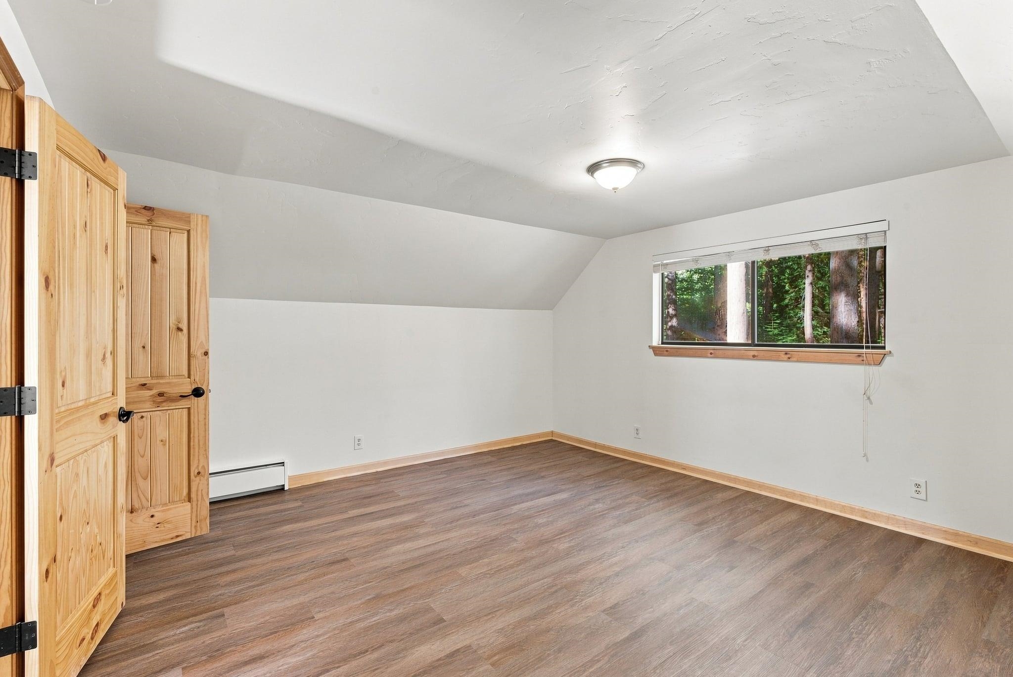 10595 Codogan Street Truckee, CA 96161 - Photo 18 of 25 Gallery Image 18