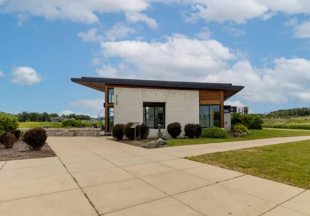 $494,900 | 9352 South Alder Place, Unit 105, Oak Creek, WI 53154