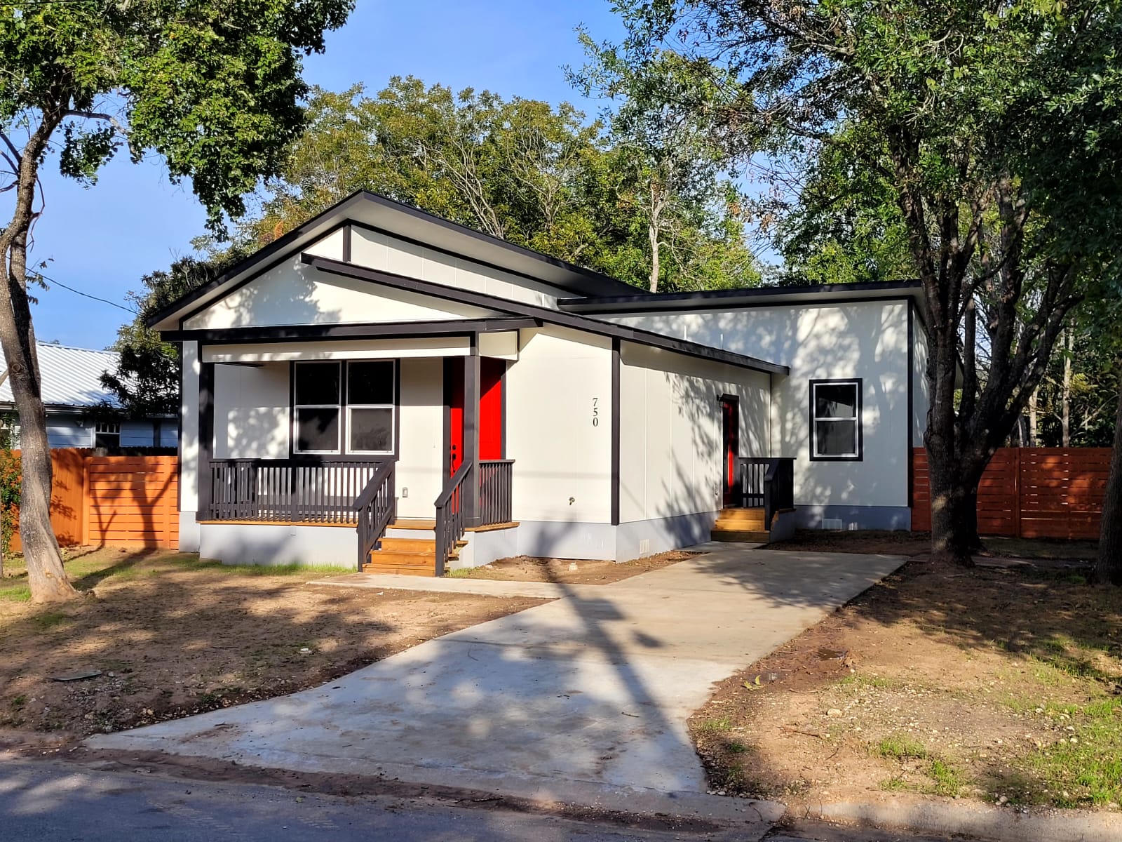 750 South Main Street Lockhart, TX 78644 - Photo 1 of 31 Bungalow featuring a porch