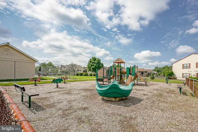 $240,000 | 3 Windsor Court, Sewell, NJ 08080