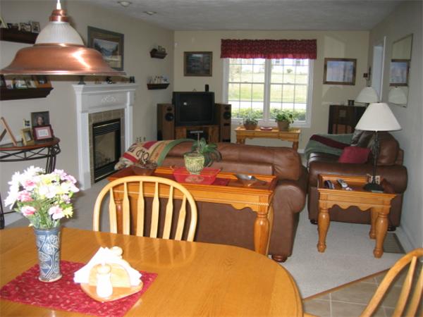 103 Wampanoag Road Raynham, MA 02767 - Photo 6 of 21 Gallery Image 6
