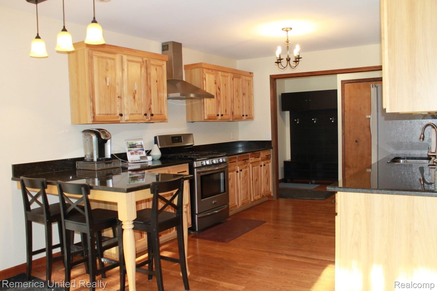 4144 Center Road Linden, MI 48451 - Photo 4 of 66 IMG_0280.JPG