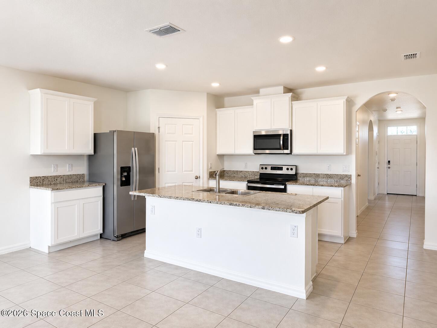 3659 Foggy Mist Road Southeast Palm Bay, FL 32909 - Photo 11 of 22 kitchen
