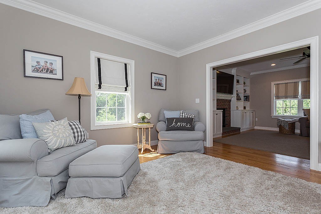 107 Wenham Road Topsfield, MA 01983 - Photo 8 of 28 Gallery Image 8