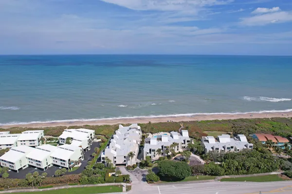 $2,500 | 2051 Northeast Ocean Boulevard, Unit A12, Stuart, FL 34996