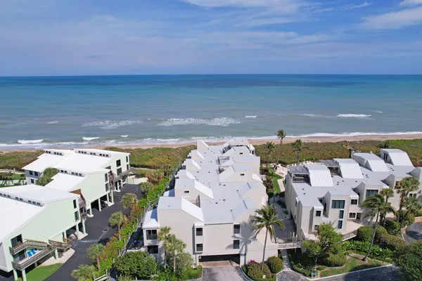 $2,500 | 2051 Northeast Ocean Boulevard, Unit A12, Stuart, FL 34996