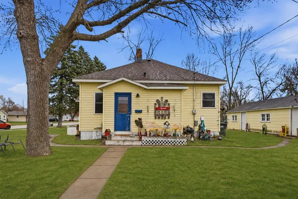 $170,000 | 333 Minnesota Street, Paynesville, MN 56362