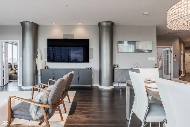 $799,900 | 225 North New Jersey Street, Unit 52, Indianapolis, IN 46204