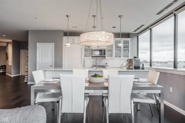 $799,900 | 225 North New Jersey Street, Unit 52, Indianapolis, IN 46204