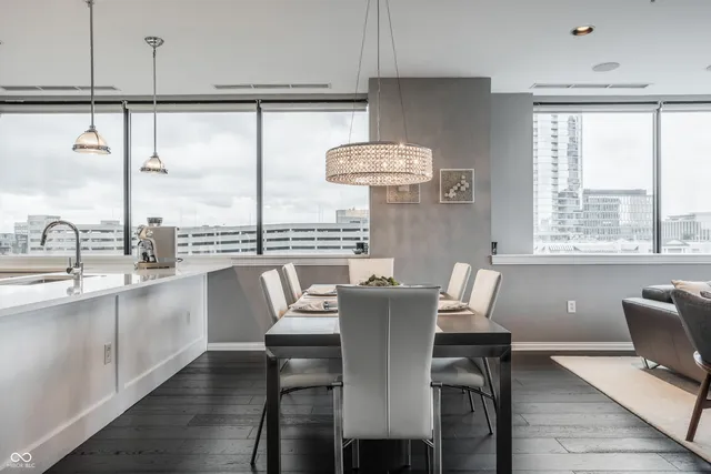 $799,900 | 225 North New Jersey Street, Unit 52, Indianapolis, IN 46204