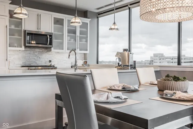 $799,900 | 225 North New Jersey Street, Unit 52, Indianapolis, IN 46204