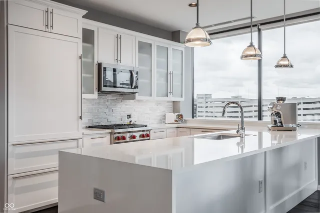 $799,900 | 225 North New Jersey Street, Unit 52, Indianapolis, IN 46204