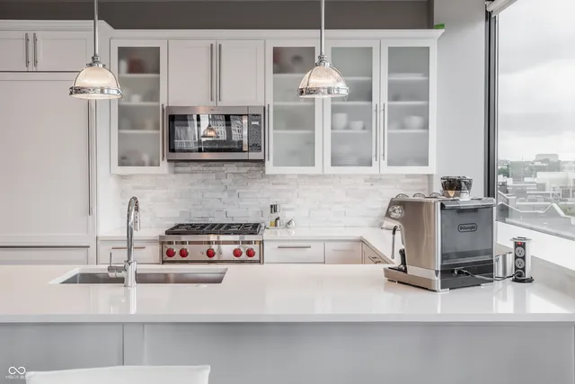 $799,900 | 225 North New Jersey Street, Unit 52, Indianapolis, IN 46204