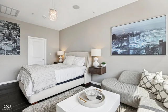 $799,900 | 225 North New Jersey Street, Unit 52, Indianapolis, IN 46204