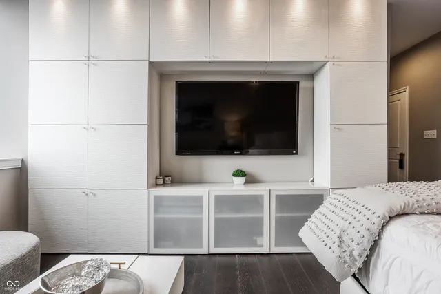 $799,900 | 225 North New Jersey Street, Unit 52, Indianapolis, IN 46204