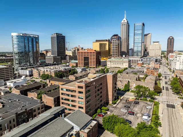 $799,900 | 225 North New Jersey Street, Unit 52, Indianapolis, IN 46204