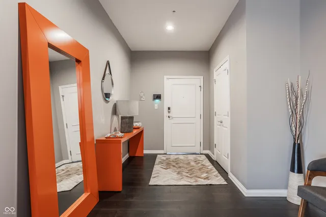 $799,900 | 225 North New Jersey Street, Unit 52, Indianapolis, IN 46204