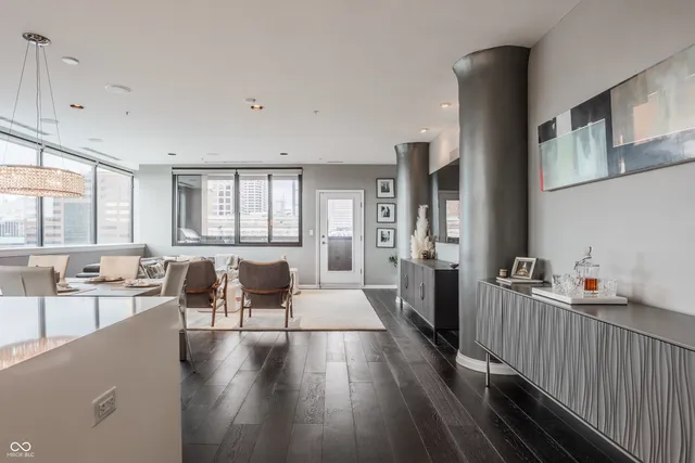 $799,900 | 225 North New Jersey Street, Unit 52, Indianapolis, IN 46204