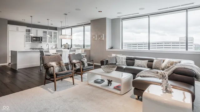 $799,900 | 225 North New Jersey Street, Unit 52, Indianapolis, IN 46204