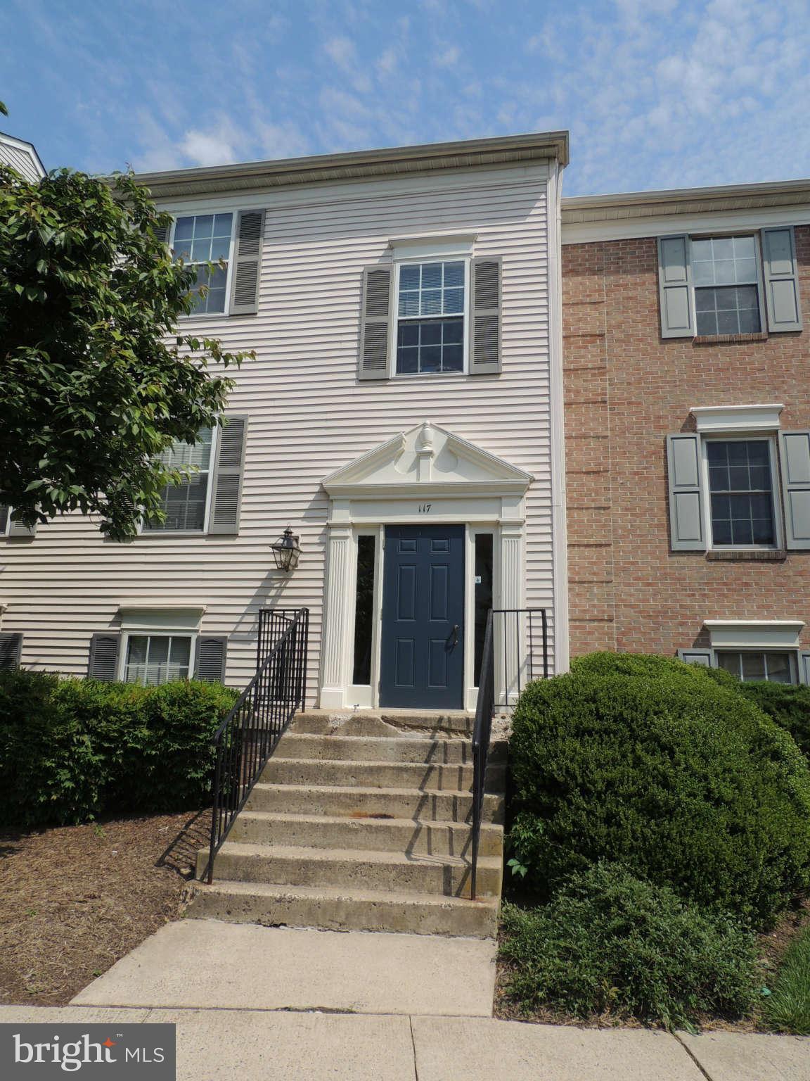 117 Fort Evans Road Southeast, Unit D Leesburg, VA 20175 - Photo 1 of 13 Exterior (Front)
