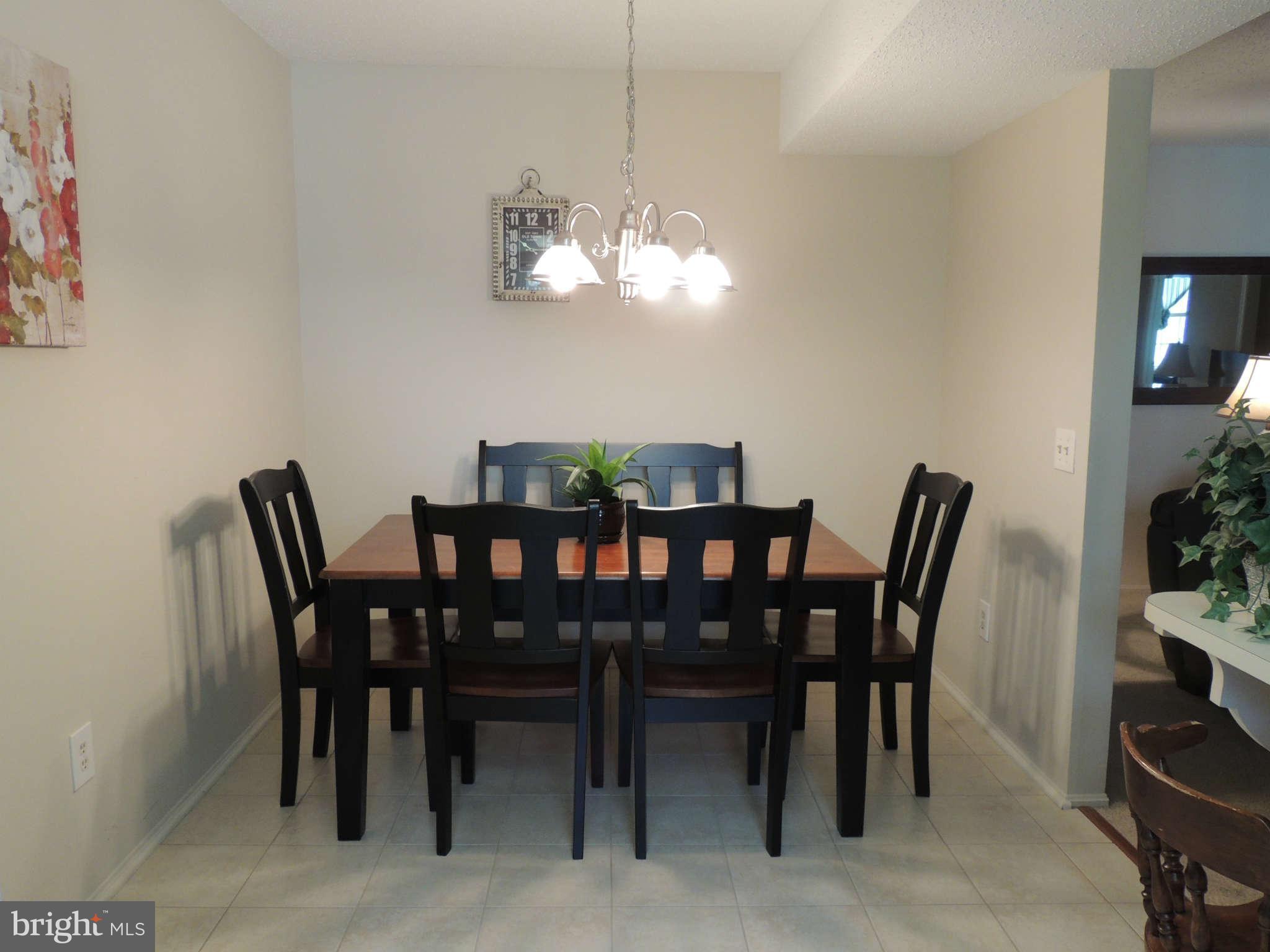 117 Fort Evans Road Southeast, Unit D Leesburg, VA 20175 - Photo 6 of 13 Dining Room