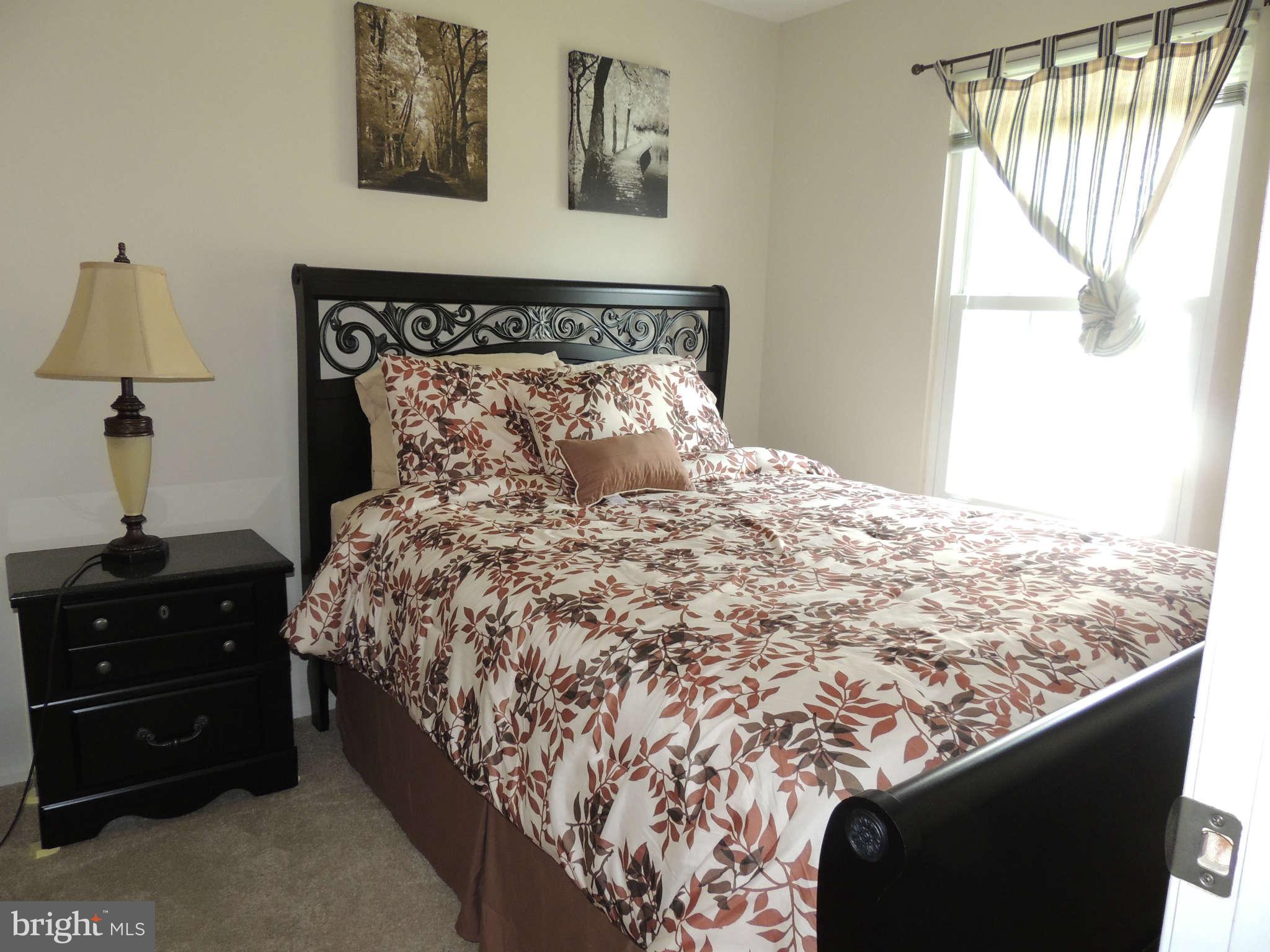 117 Fort Evans Road Southeast, Unit D Leesburg, VA 20175 - Photo 8 of 13 Bedroom