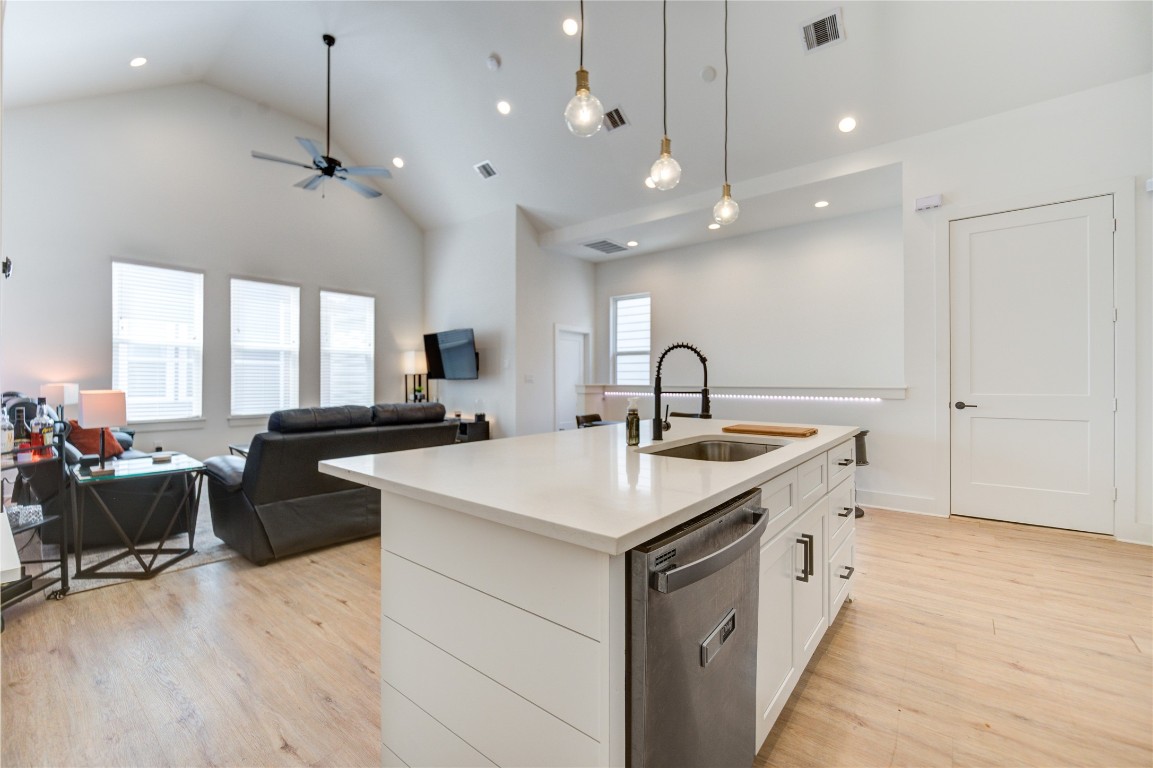 2534 Terry Street Houston, TX 77009 - Photo 18 of 40