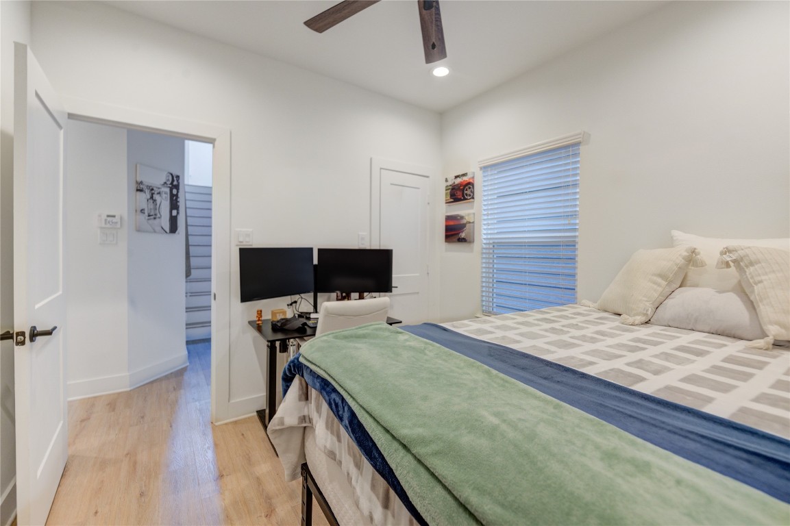 2534 Terry Street Houston, TX 77009 - Photo 8 of 40