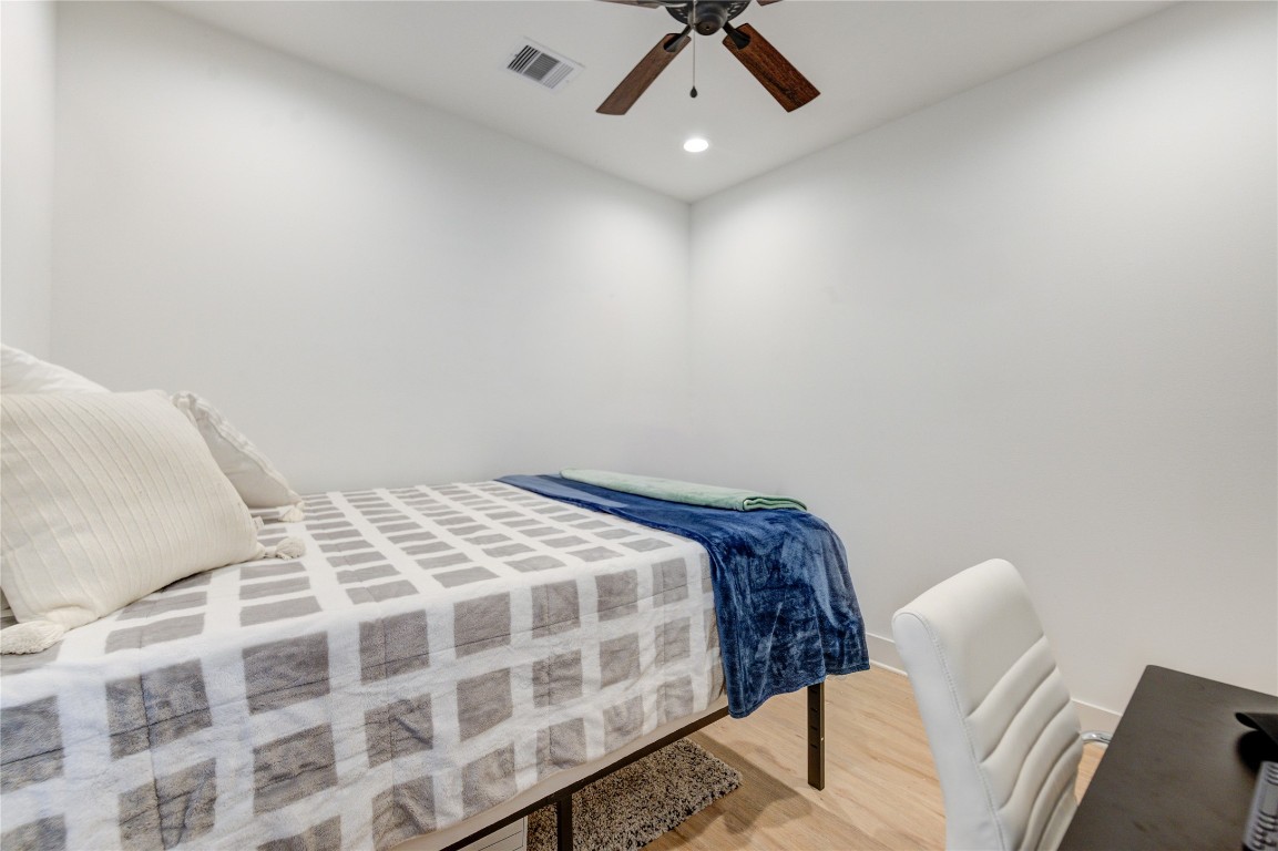 2534 Terry Street Houston, TX 77009 - Photo 9 of 40