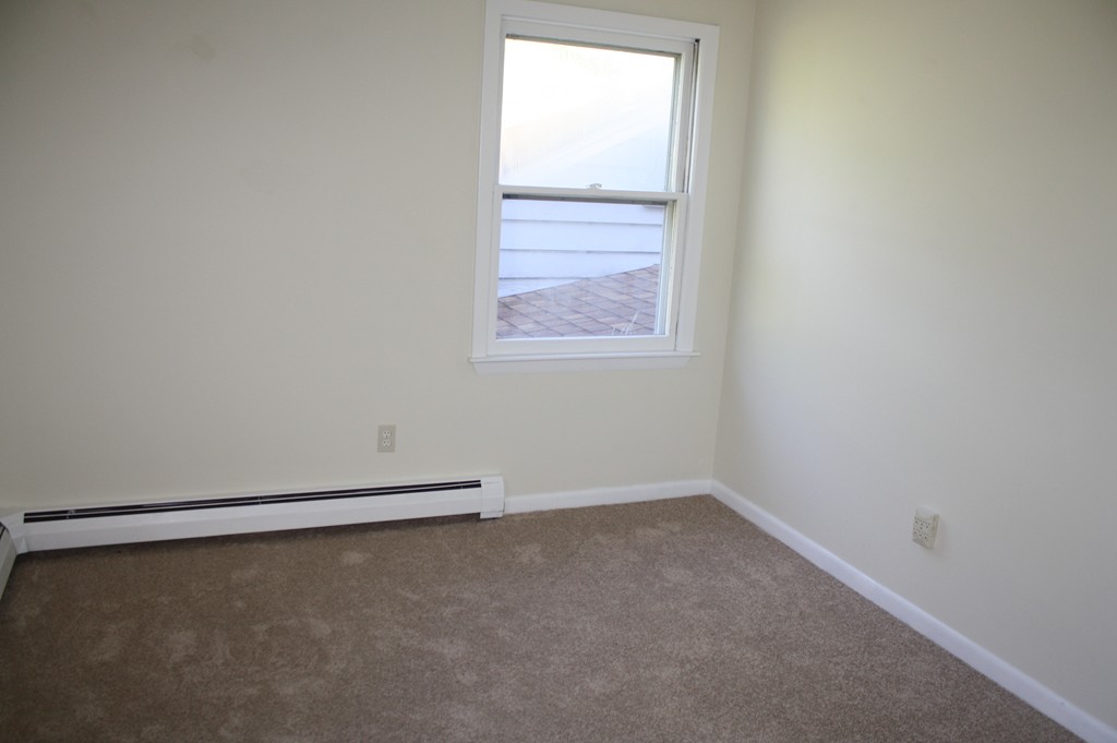1985 South Athol Road Athol, MA 01331 - Photo 15 of 19 an empty room with a window