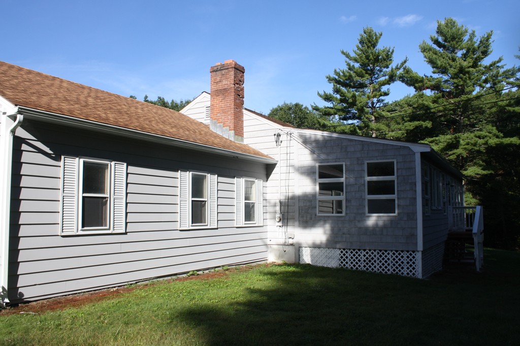 1985 South Athol Road Athol, MA 01331 - Photo 4 of 19 a front view of a house with a garden