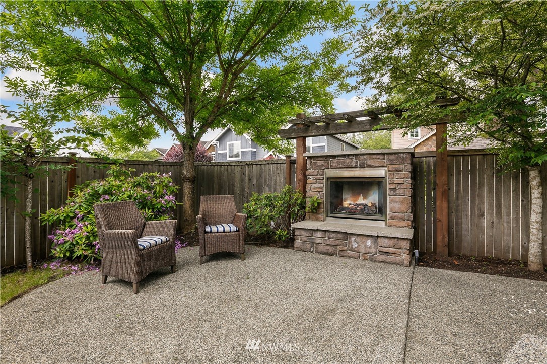 4014 167th Street Southeast Bothell, WA 98012 - Photo 35 of 39 a front view of a house with a garden