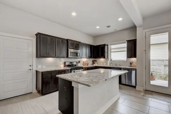 $3,100 | 1704 Frontier Valley Drive, Austin, TX 78741