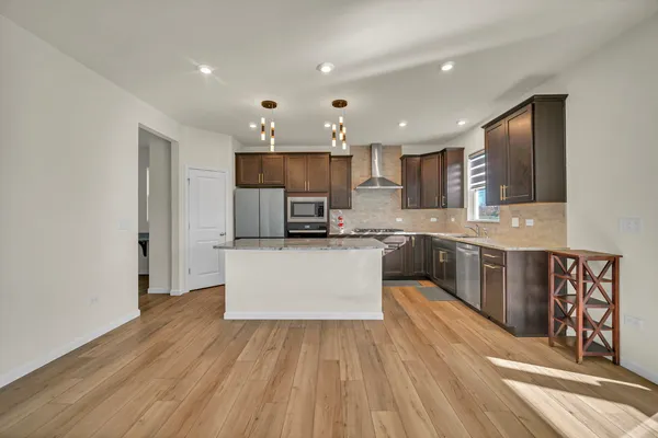 $674,900 | 1007 Kessler Drive, Mundelein, IL 60060