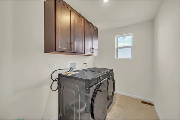 $674,900 | 1007 Kessler Drive, Mundelein, IL 60060