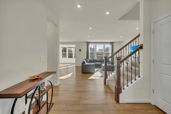$674,900 | 1007 Kessler Drive, Mundelein, IL 60060